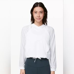 Lululemon Catch a Breeze Pullover White Sz S 2/4 NO TAGS Blokette SportY CHIC
